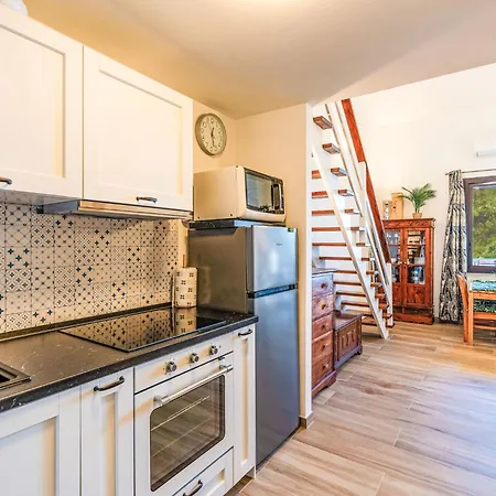 Beautiful Seaview By Interhome * オスペダレッティ