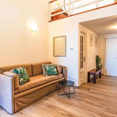 Beautiful Seaview By Interhome