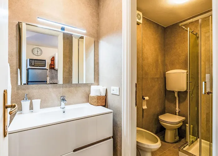 Beautiful Seaview By Interhome オスペダレッティ