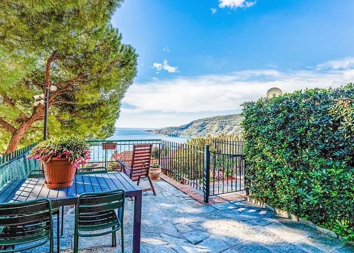 別荘 Beautiful Seaview By Interhome